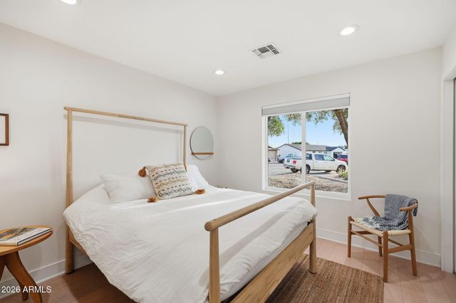 2404 W PAMPA Circle W, Mesa, AZ 85202