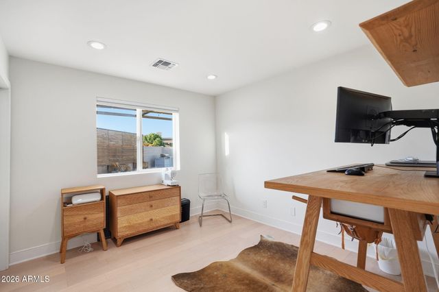 2404 W PAMPA Circle W, Mesa, AZ 85202