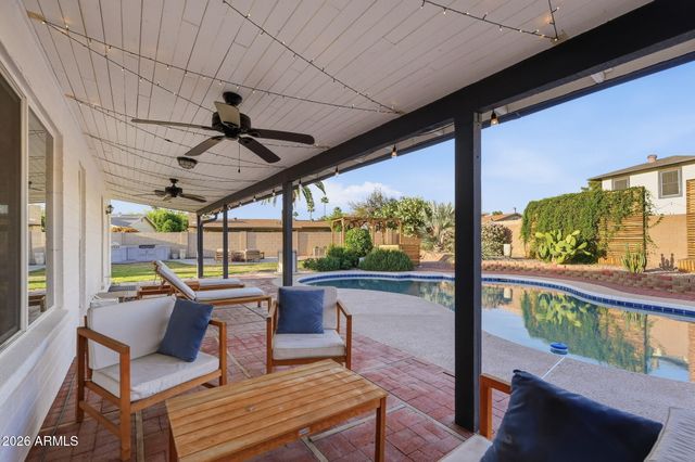 2404 W PAMPA Circle W, Mesa, AZ 85202