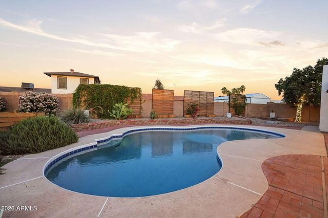 2404 W PAMPA Circle W, Mesa, AZ 85202