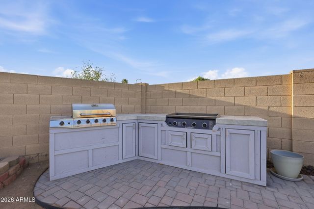 2404 W PAMPA Circle W, Mesa, AZ 85202