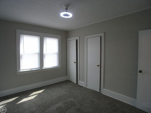 25151 Dodge Street, Roseville, MI 48066