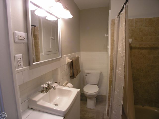 25151 Dodge Street, Roseville, MI 48066