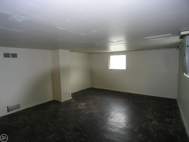25151 Dodge Street, Roseville, MI 48066