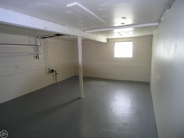 25151 Dodge Street, Roseville, MI 48066