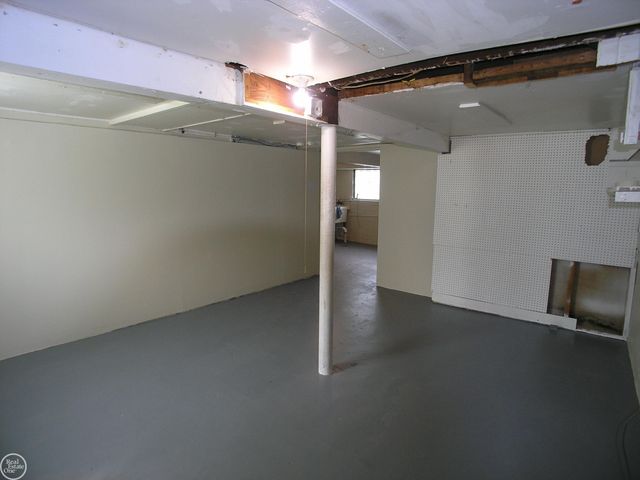 25151 Dodge Street, Roseville, MI 48066