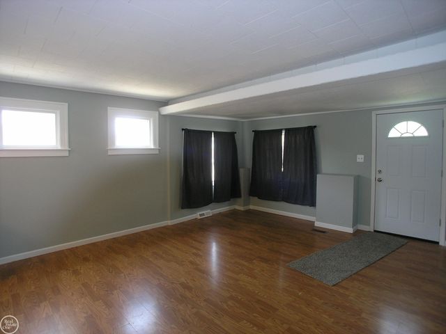 25151 Dodge Street, Roseville, MI 48066