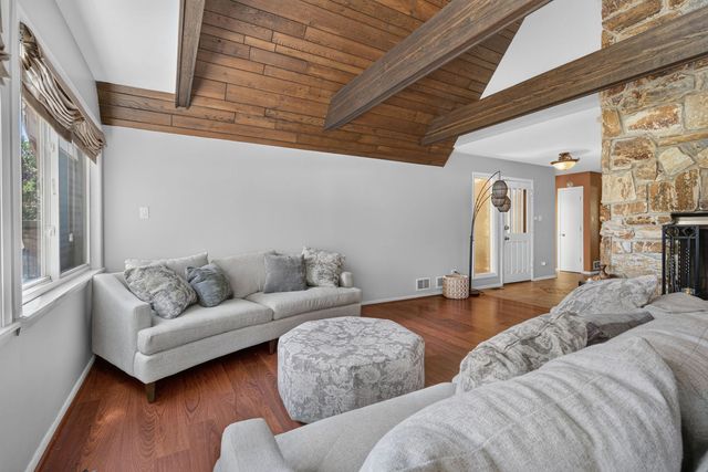 21000 Apollo Circle, Olympia Fields, IL 60461