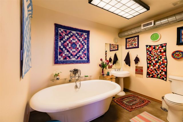 3600 Cerrillos 208, Santa Fe, NM 87507