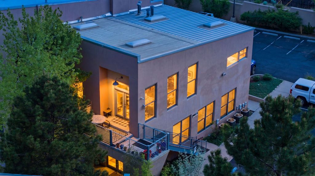 3600 Cerrillos 208, Santa Fe, NM 87507