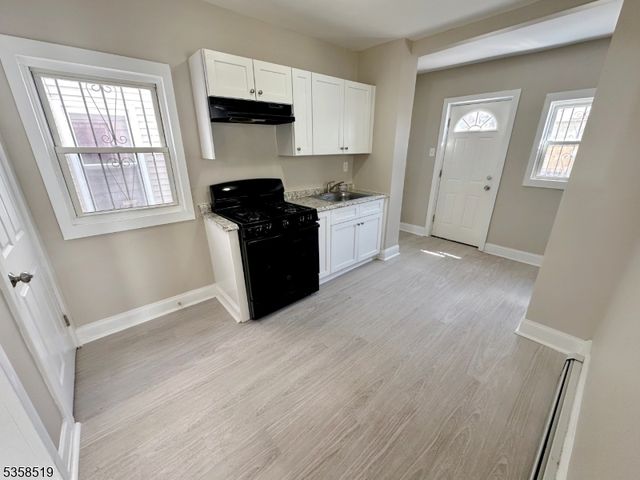 214 Maple Ave, Irvington Twp., NJ 07111