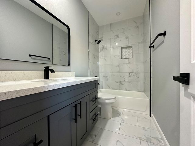 7234 Saint Augustine Street A, Houston, TX 77021