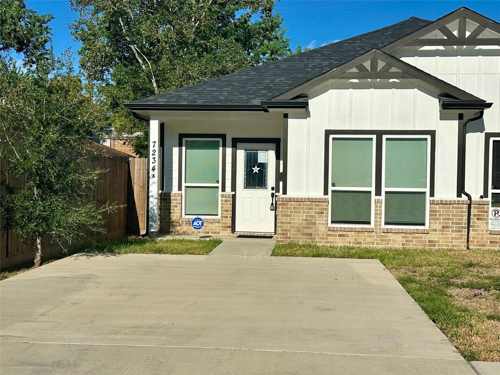 7234 Saint Augustine Street A, Houston, TX 77021