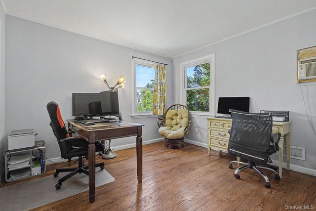 15 Beverly Road, Yonkers, NY 10710