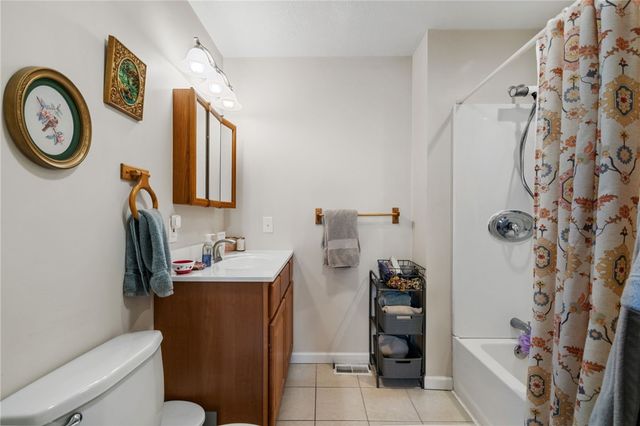 5239 Wickliff St, Lawrenceville, PA 15201