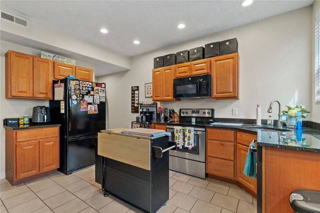 5239 Wickliff St, Lawrenceville, PA 15201