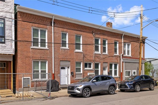 5239 Wickliff St, Lawrenceville, PA 15201