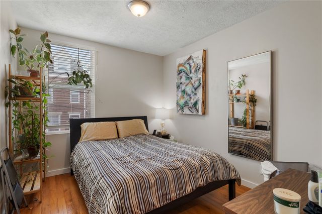 5239 Wickliff St, Lawrenceville, PA 15201