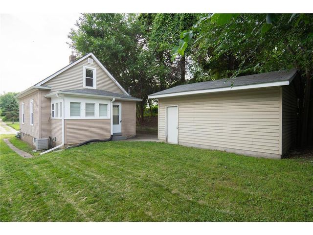 1333 Pacific St, Saint Paul, MN 55106