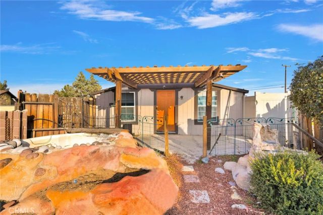 14415 Erie, Apple Valley, CA 92307