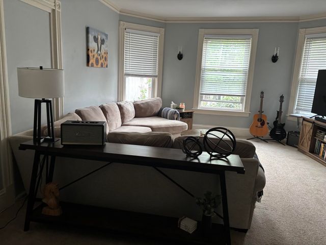 393 Main Street, Nashua, NH 03060