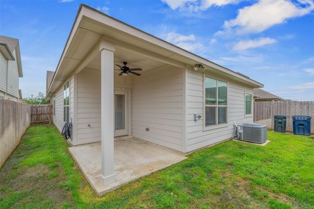 1062 Toledo Bend Drive, Navasota, TX 77845