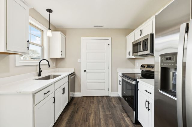 29 Echo Ridge, Oak Grove, KY 42262