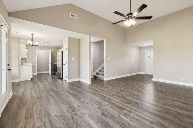 29 Echo Ridge, Oak Grove, KY 42262