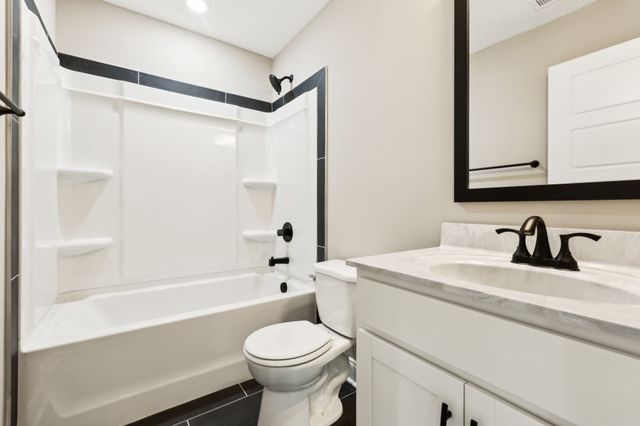 29 Echo Ridge, Oak Grove, KY 42262