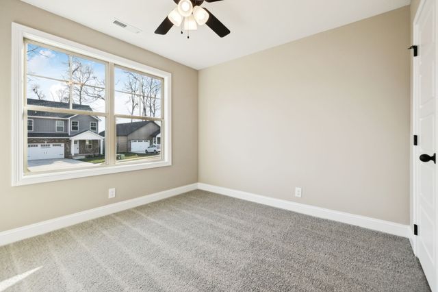 29 Echo Ridge, Oak Grove, KY 42262