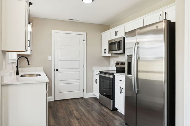 29 Echo Ridge, Oak Grove, KY 42262