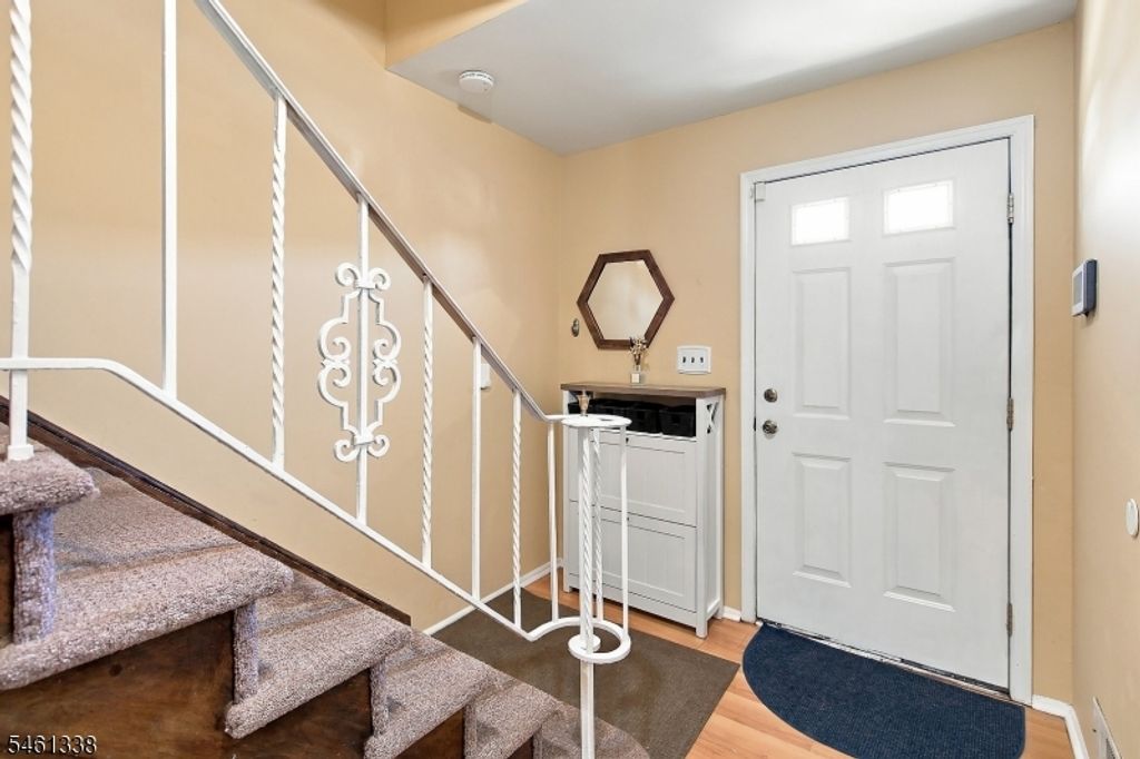 921 Robin Rd, Hillsborough Twp., NJ 08844 — photo 2