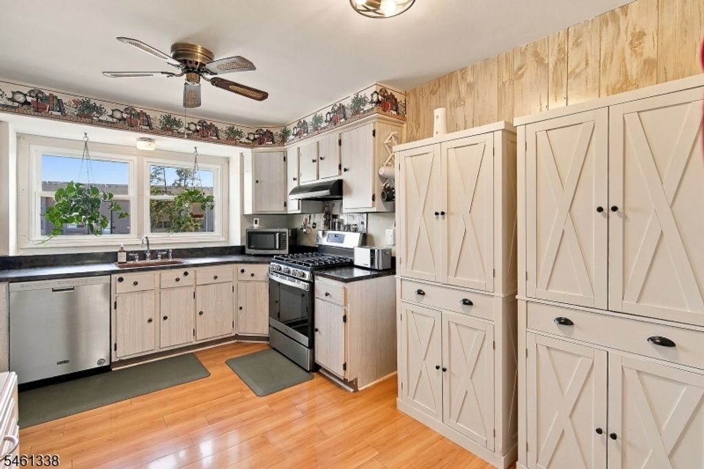 921 Robin Rd, Hillsborough Twp., NJ 08844 — photo 5
