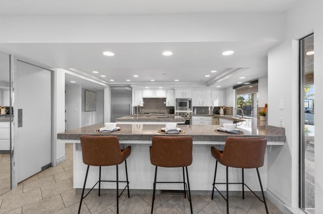 2788 W Bluff Avenue, Fresno, CA 93711