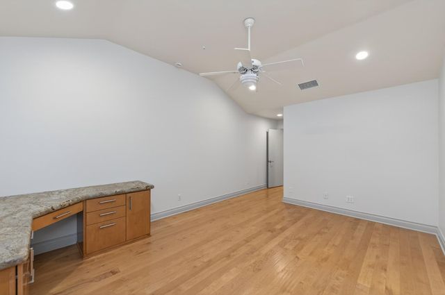 2788 W Bluff Avenue, Fresno, CA 93711