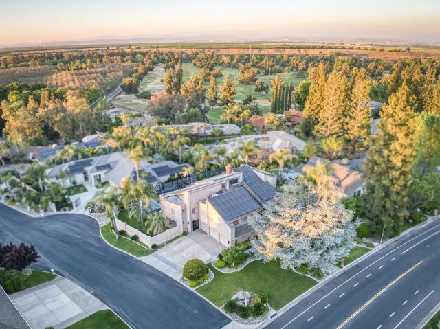 2788 W Bluff Avenue, Fresno, CA 93711