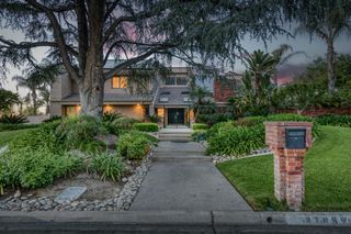 2788 W Bluff Avenue, Fresno, CA 93711