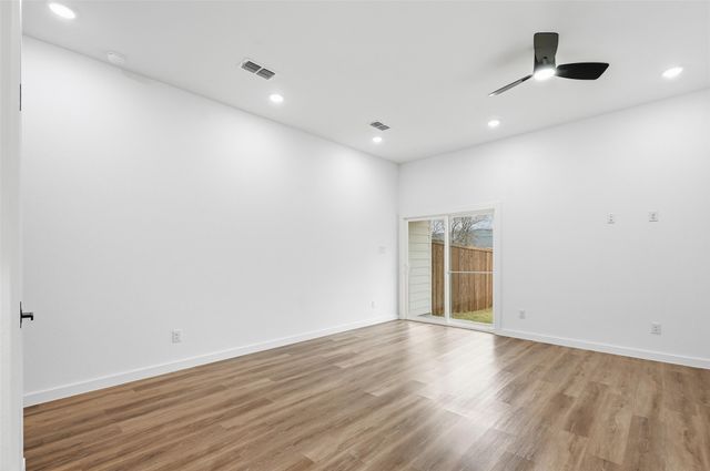 1311 Oneal Street B, Commerce, TX 75428