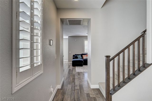 10447 Bush Mountain Avenue, Las Vegas, NV 89166