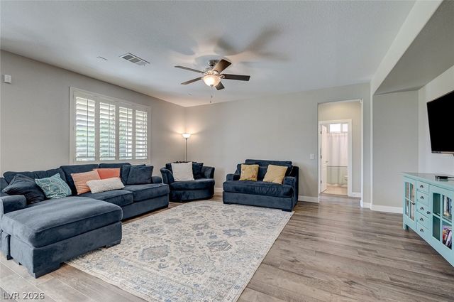 10447 Bush Mountain Avenue, Las Vegas, NV 89166