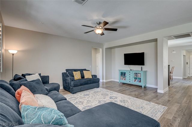 10447 Bush Mountain Avenue, Las Vegas, NV 89166