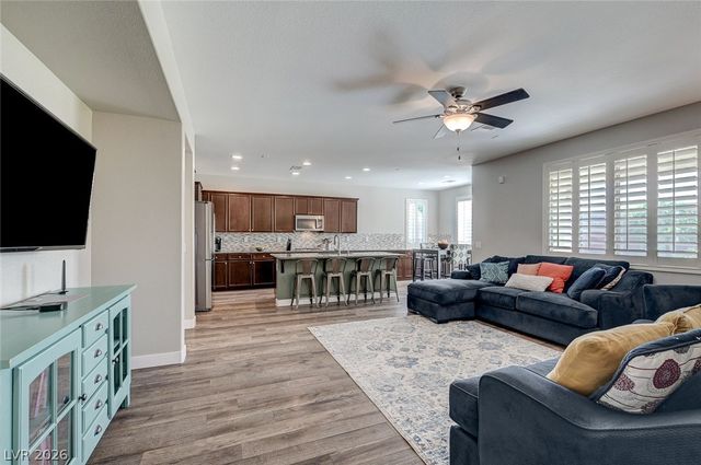 10447 Bush Mountain Avenue, Las Vegas, NV 89166