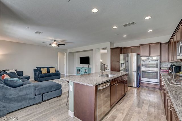 10447 Bush Mountain Avenue, Las Vegas, NV 89166