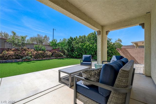 10447 Bush Mountain Avenue, Las Vegas, NV 89166