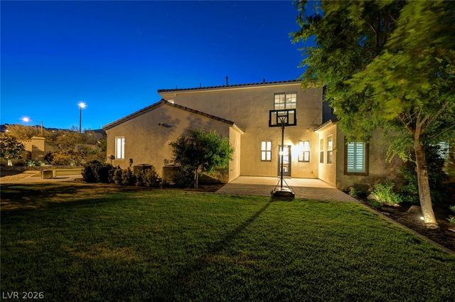 10447 Bush Mountain Avenue, Las Vegas, NV 89166