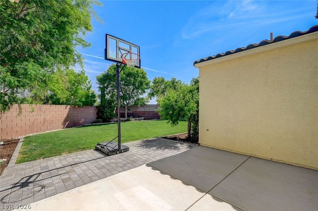 10447 Bush Mountain Avenue, Las Vegas, NV 89166