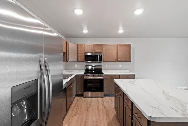 13193-B VELP AVENUE, Suamico, WI 54313