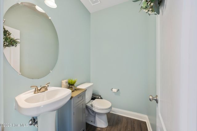 201 Rosslyn Chapel Lane, Cameron, NC 28326