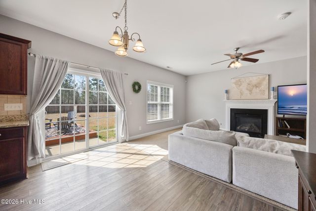 201 Rosslyn Chapel Lane, Cameron, NC 28326