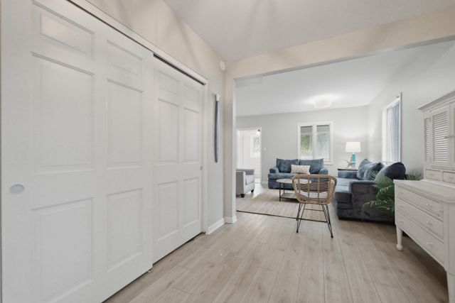 208 Lakeshore Drive, Michigan City, IN 46360